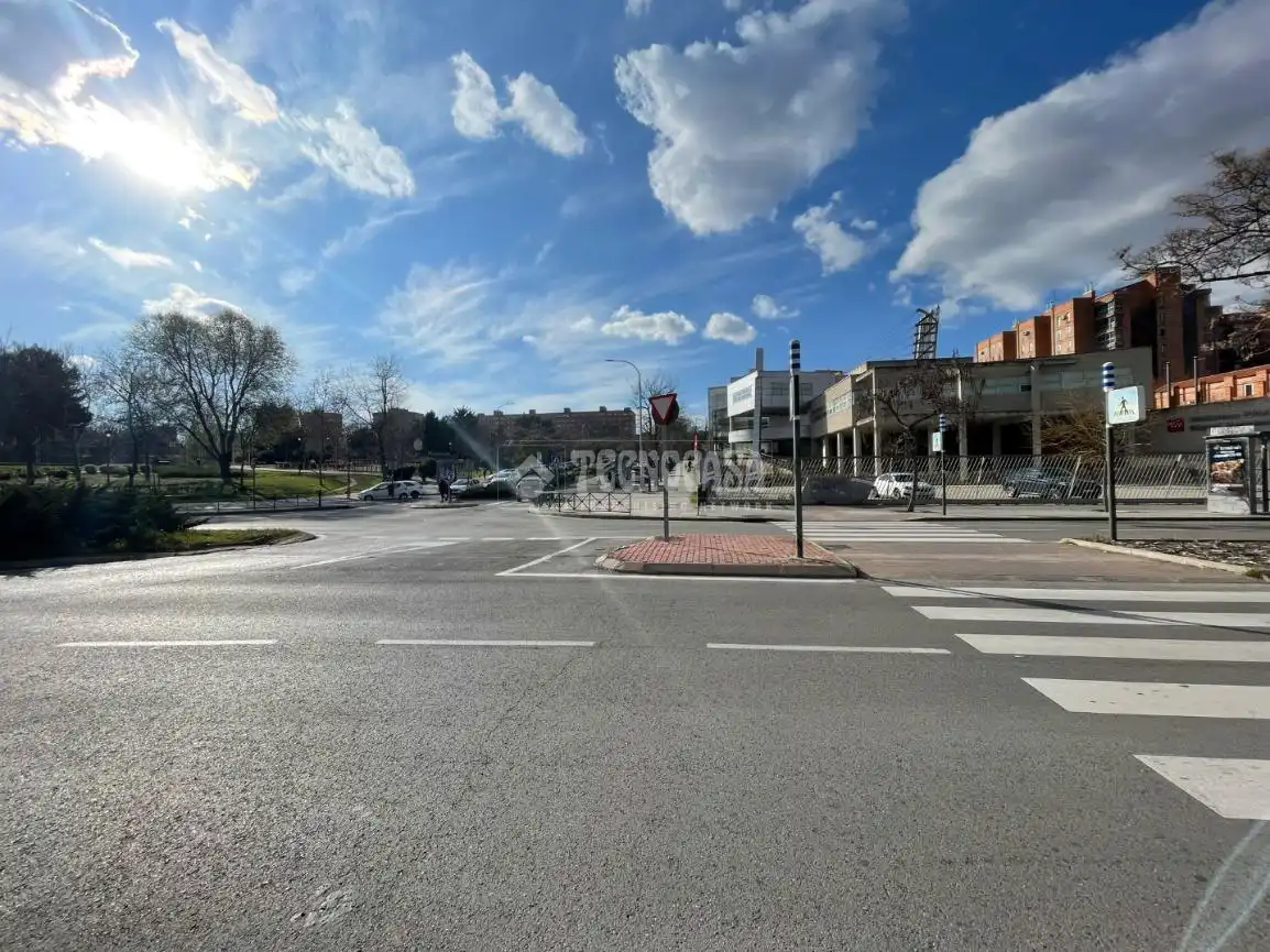 Vista exterior de Piso en venta en Madrid