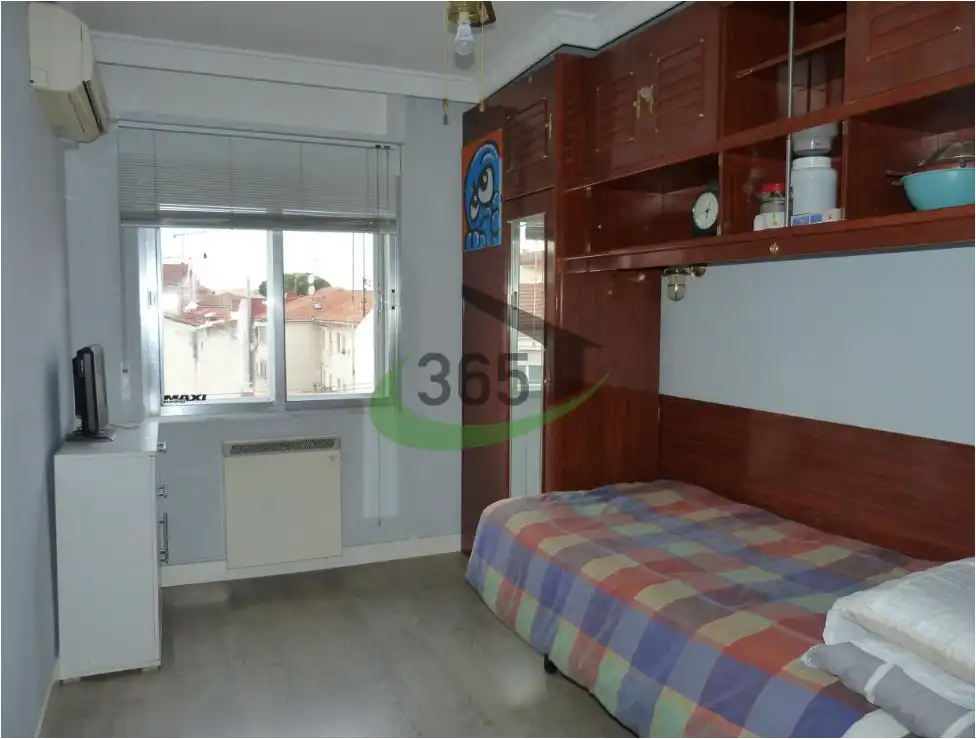 Habitación de Piso en venta en Madrid con Aire acondicionado y Amueblado