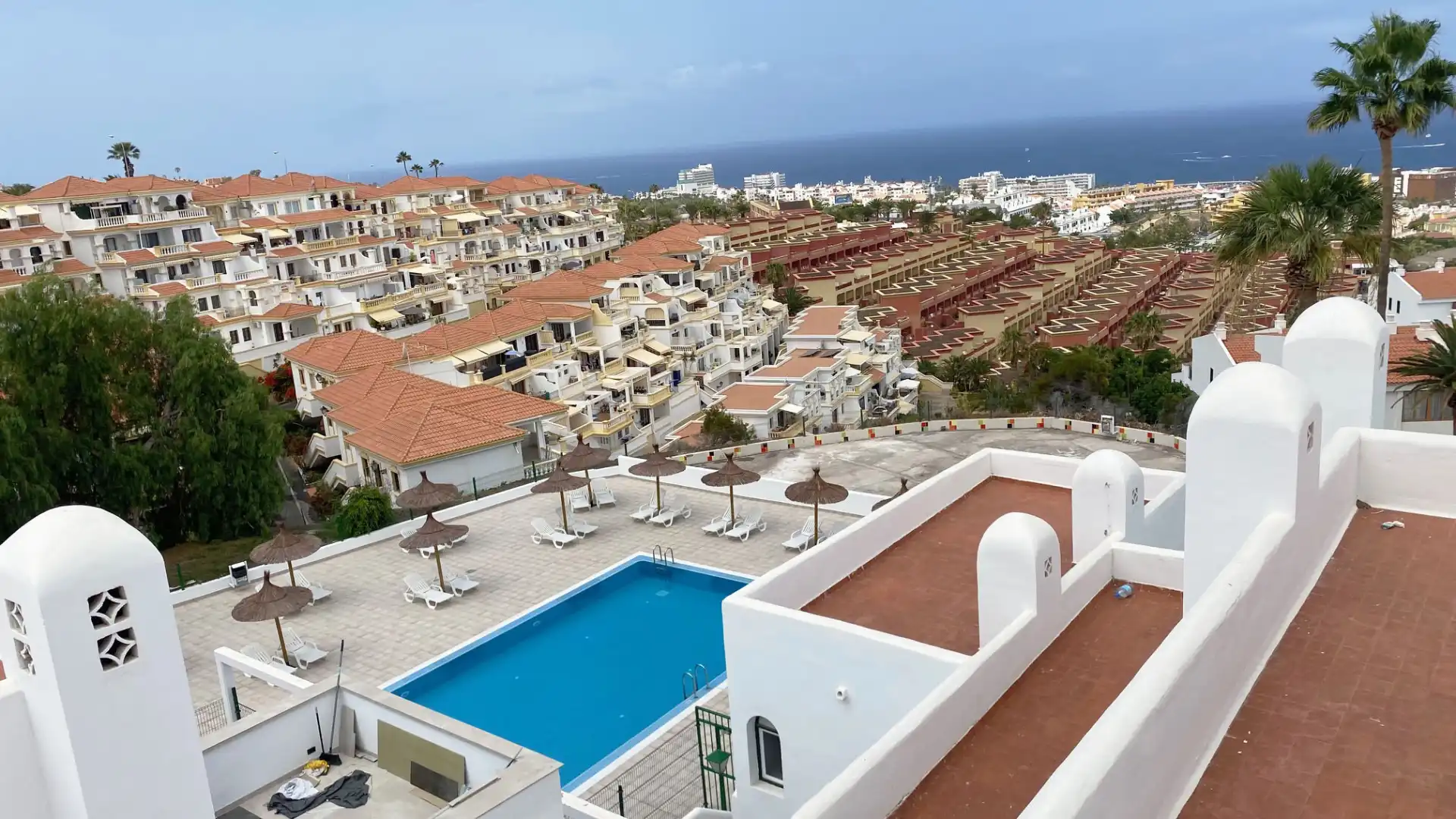 Vista exterior de Apartamento en venta en Adeje con Aire acondicionado, Jardín privado y Terraza