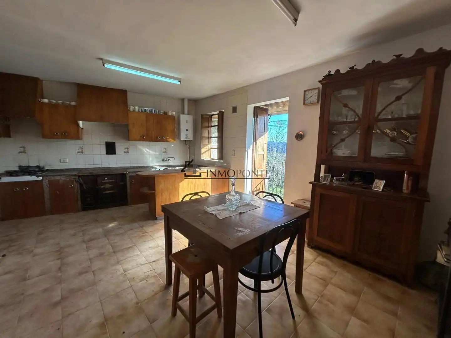Cuina de Casa o xalet en venda en Cerdedo amb Jardí privat