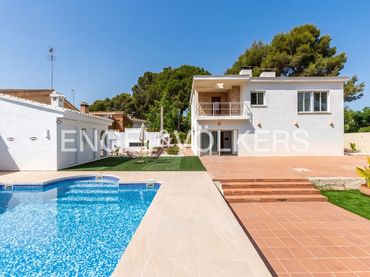 Maison avec balcon à vendre à La Cañada