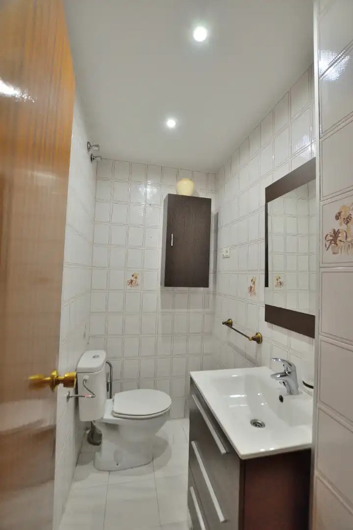 Bathroom of Duplexes for sale in Ronda  with Terrace and Balcony
