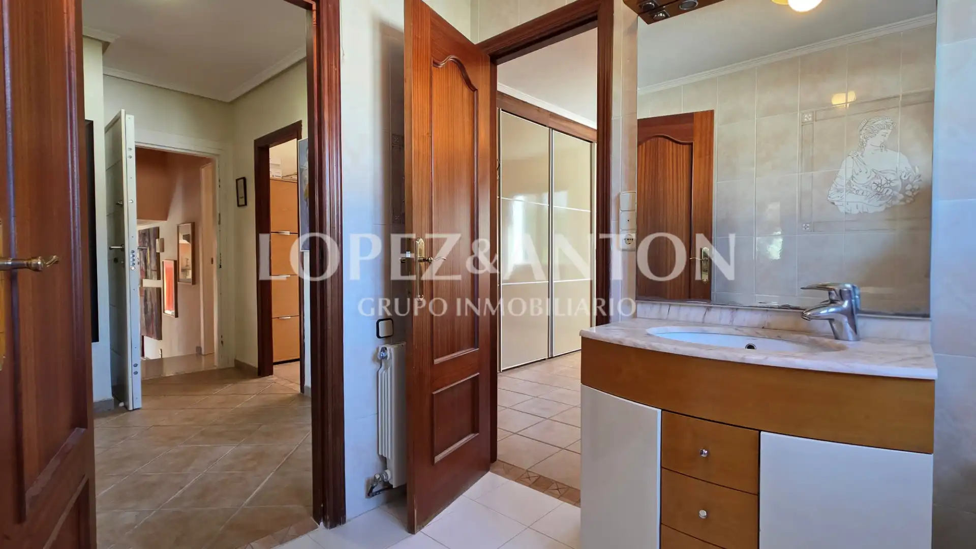 Houses for sale in L'Eliana  with Air Conditioner, Heating and Private garden