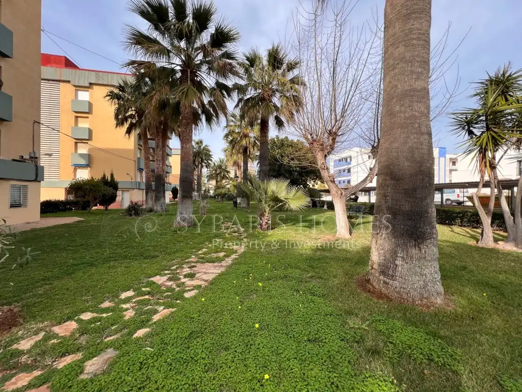 Außenansicht von Wohnung zum Verkauf in Dénia mit Klimaanlage, Privatgarten und Terrasse