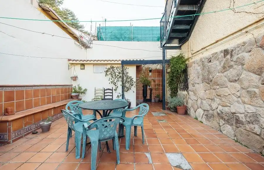 Terraza de Casa o chalet en venta en San Lorenzo de El Escorial con Calefacción, Jardín privado y Terraza
