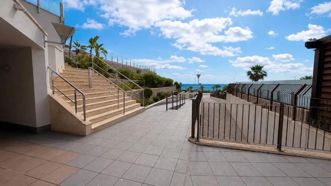 Terraza de Apartamento en venta en Elche / Elx con Aire acondicionado, Jardín privado y Terraza