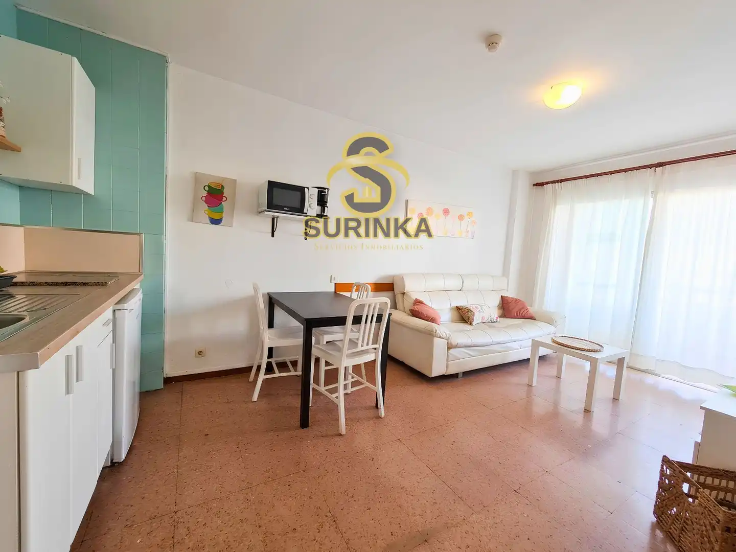 Sala de estar de Apartamento en venta en San Bartolomé de Tirajana con Terraza, Piscina y Amueblado