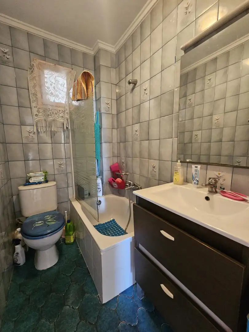 Baño de Piso en venta en Valencia con Aire acondicionado y Amueblado