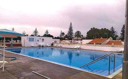 Piscina de Casa o xalet en venda en Arona