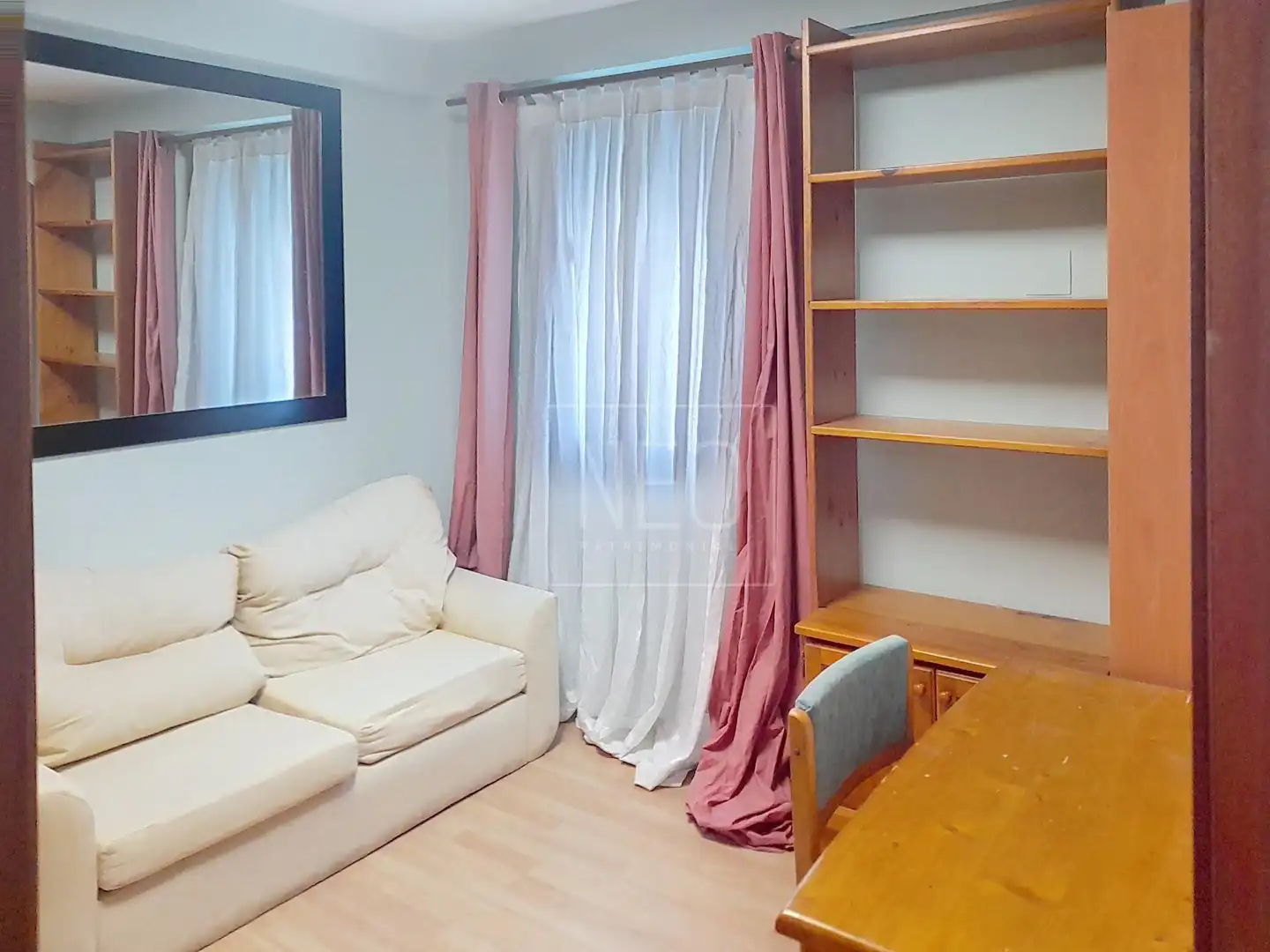 Living room of Ground floor for sale in Alcalá de Henares  with Air Conditioner and Heating
