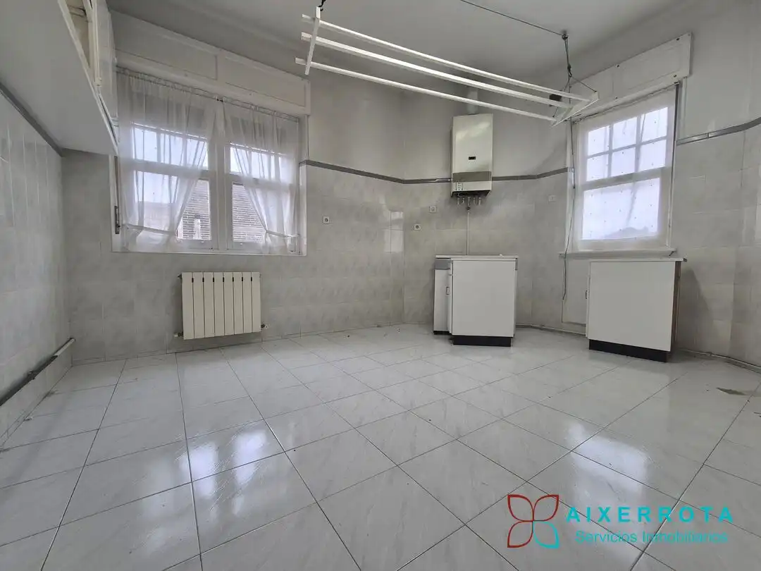 Kitchen of Flat for sale in Getxo   with Heating and Storage room
