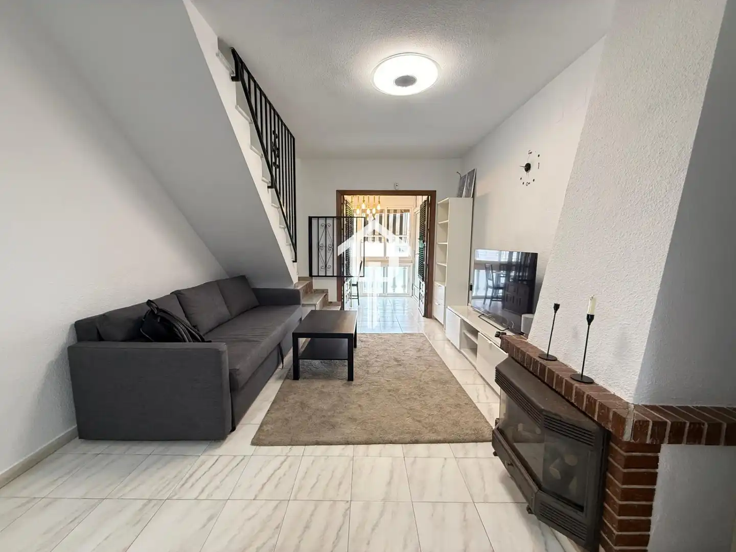 Sala de estar de Dúplex en venta en Torrevieja con Aire acondicionado, Terraza y Amueblado