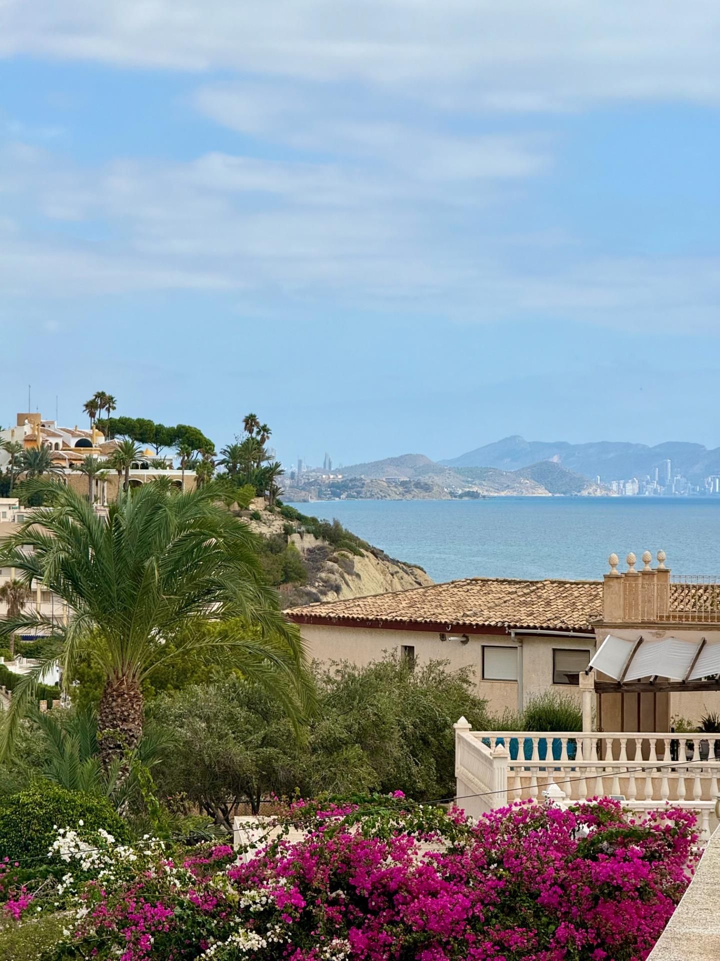 Single-family semi-detached for sale in Carrer de Torrevella, Pueblo Acantilado - Lanuza