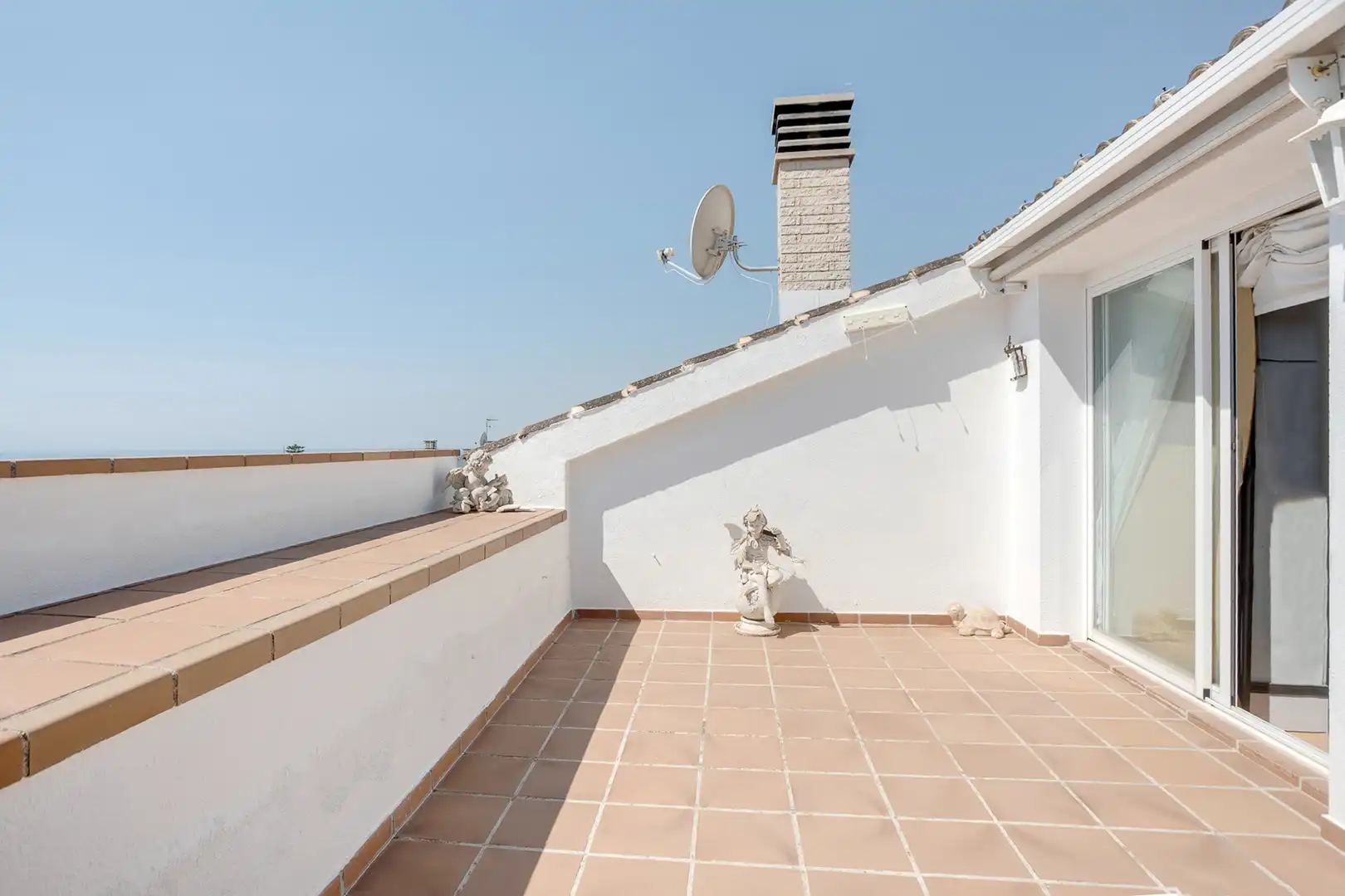 Terrasse von Einfamilien-Reihenhaus zum Verkauf in Premià de Dalt mit Klimaanlage, Heizung und Privatgarten