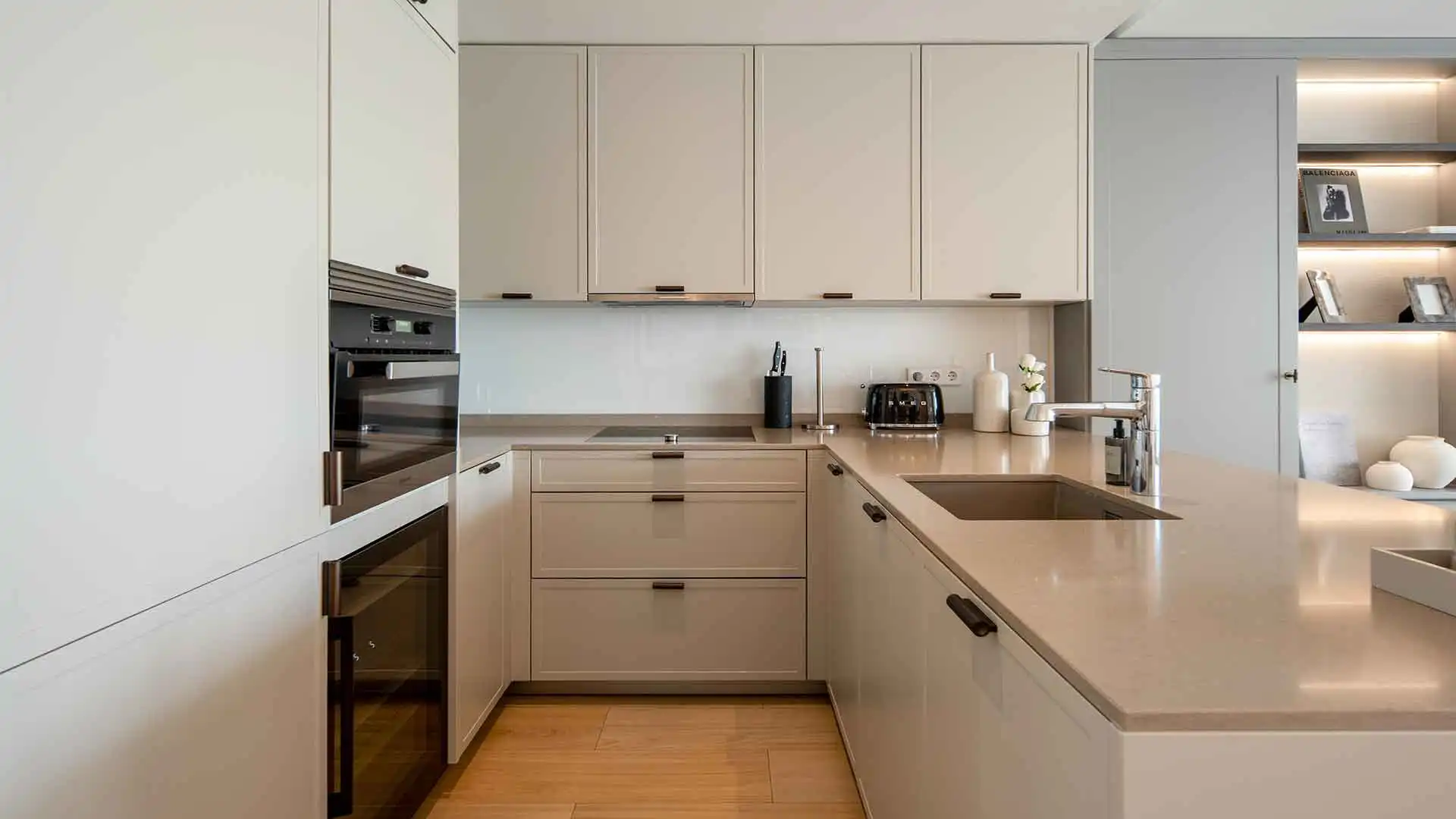 Cocina de Apartamento en venta en Marbella con Aire acondicionado, Terraza y Piscina