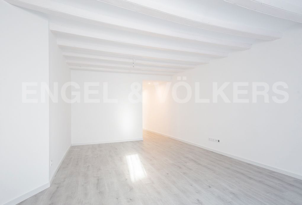 Apartment for sale in  Barcelona Capital  with Air Conditioner, Heating and Parquet flooring