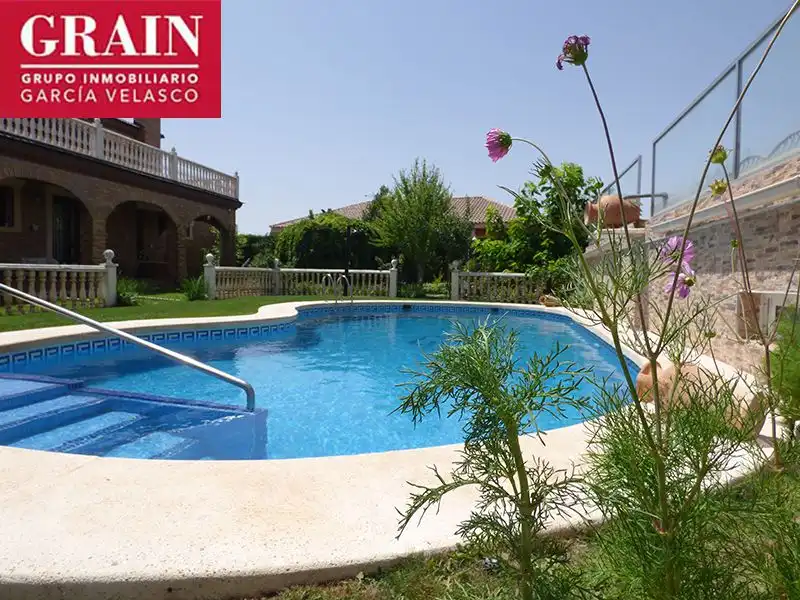 Piscina de Casa o chalet en venta en Albacete con Aire acondicionado, Calefacción y Jardín privado