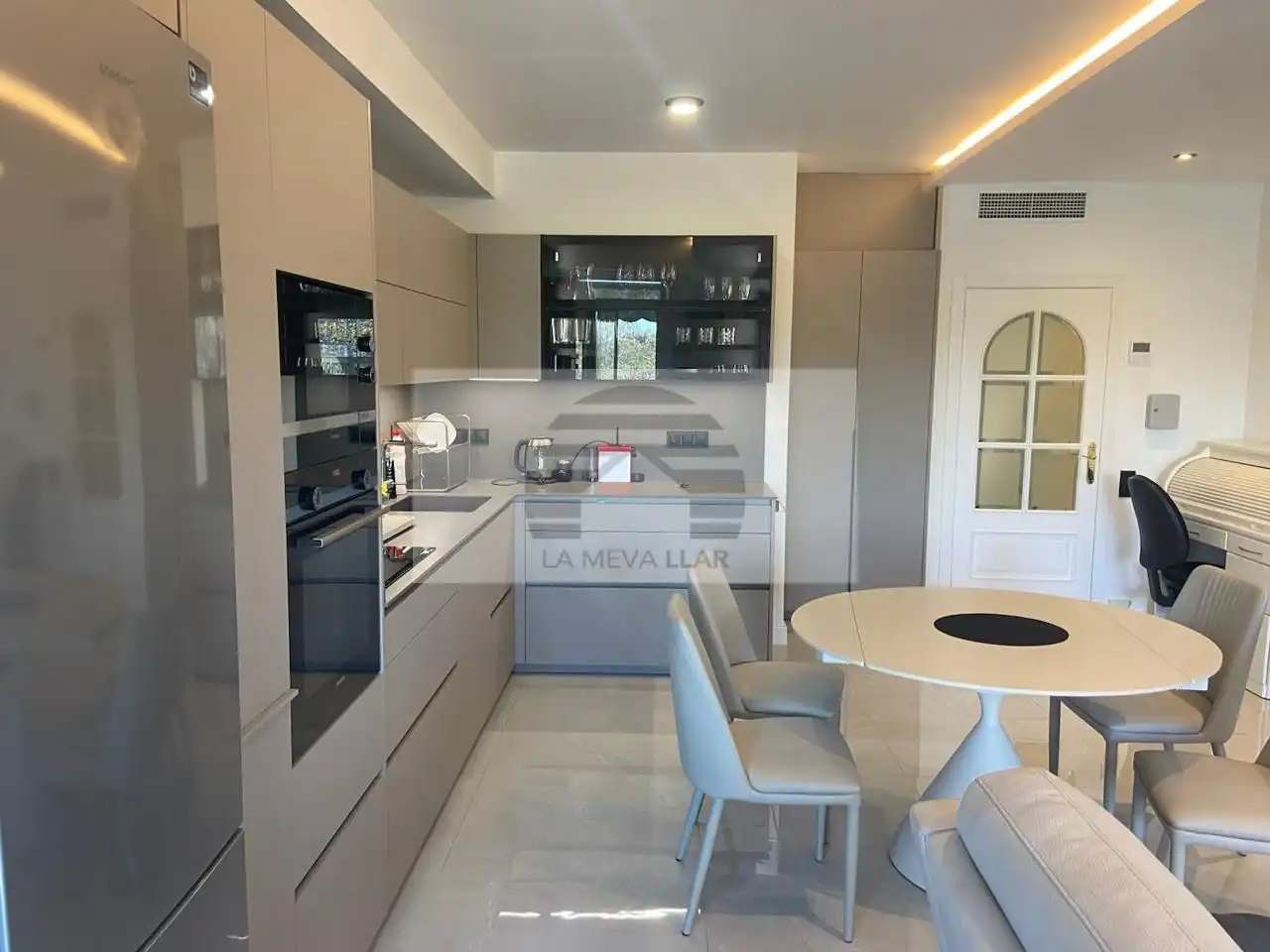 Kitchen of Flat for sale in  Barcelona Capital  with Air Conditioner and Furnished