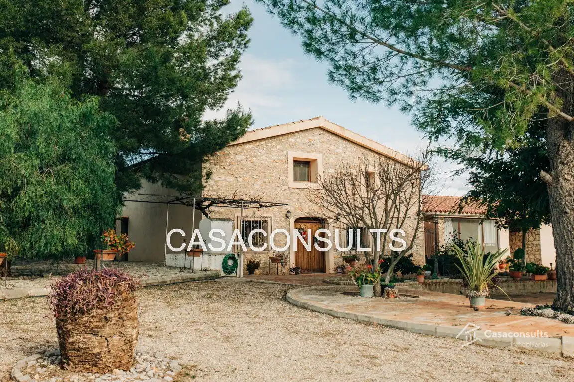 Vista exterior de Finca rústica en venda en Useras /  Les Useres amb Calefacció, Jardí privat i Terrassa