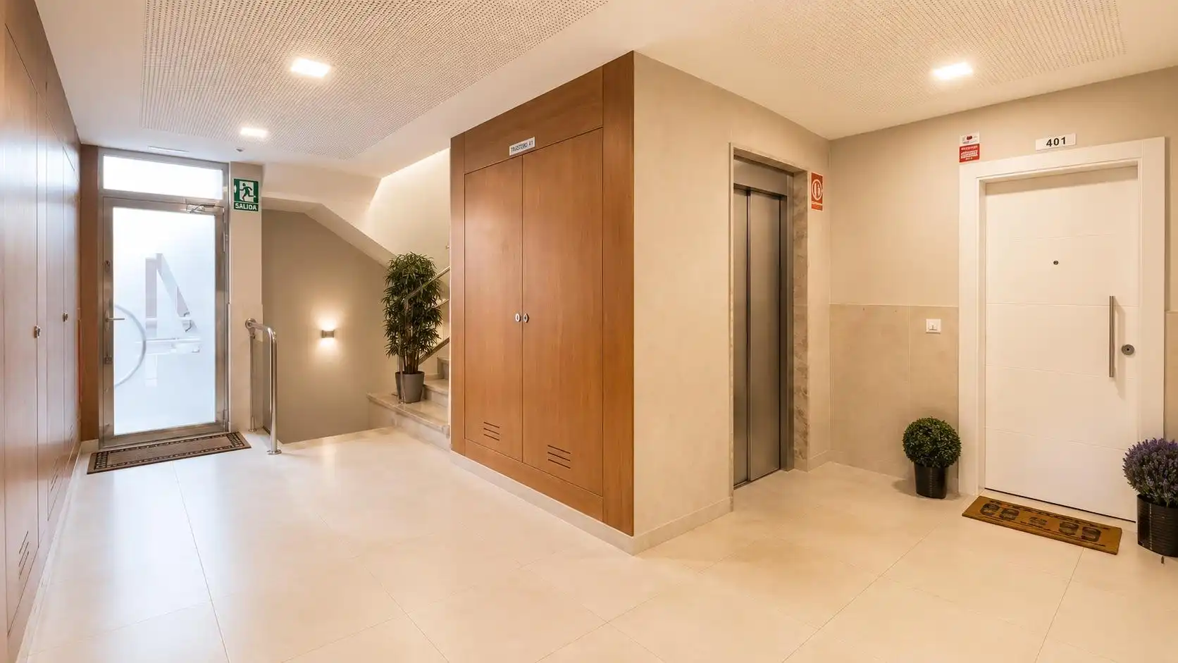 Àtic en venda en Almería amb Aire condicionat, Jardí privat i Terrassa
