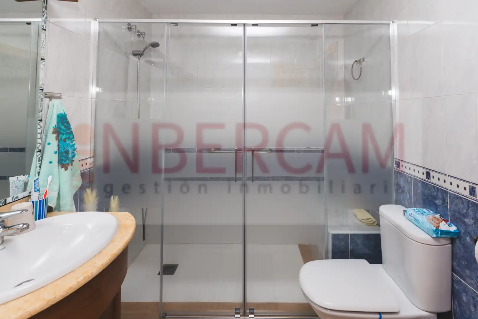 Baño de Piso en venta en El Ejido con Aire acondicionado, Terraza y Amueblado