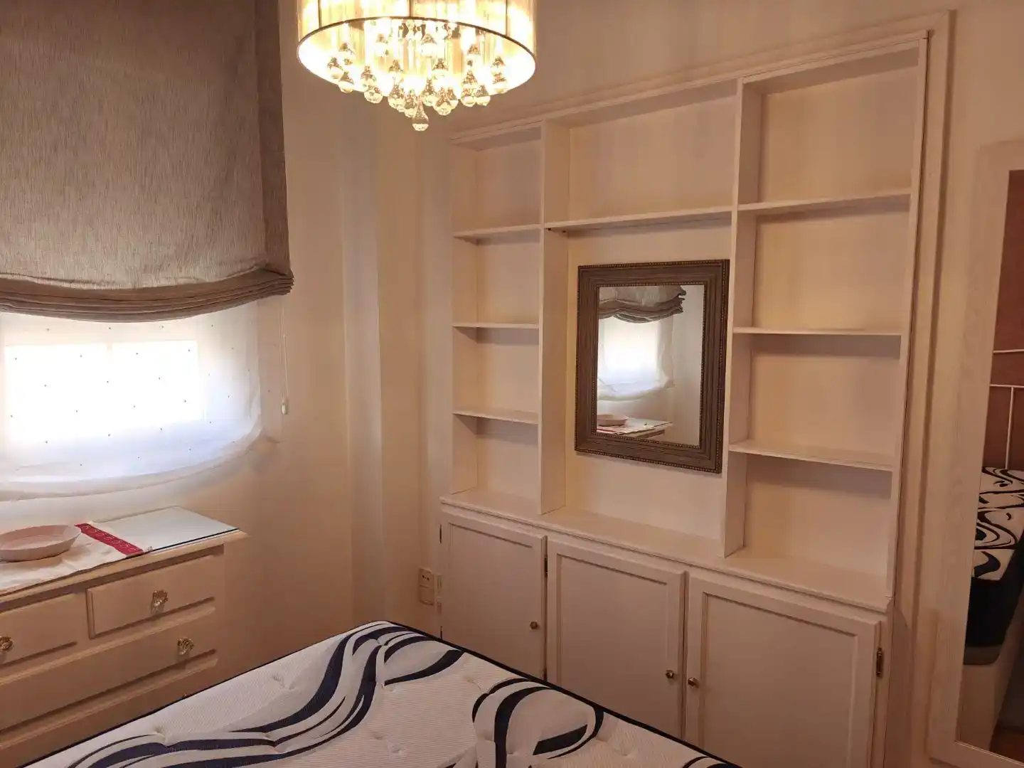Schlafzimmer von Wohnung zur Miete in  Madrid Capital mit Klimaanlage und Schwimmbad