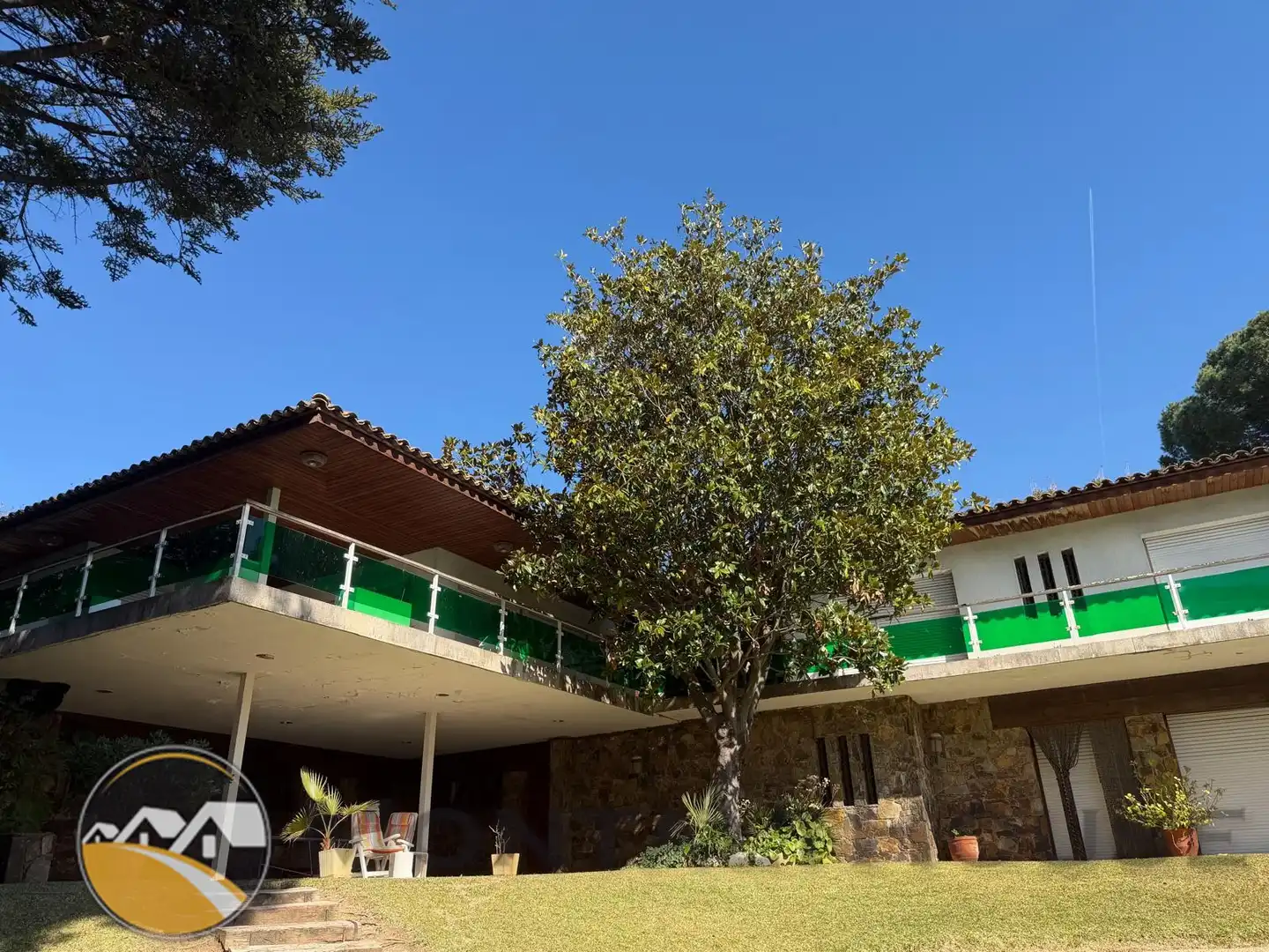 Vista exterior de Casa o chalet en venta en Sant Andreu de Llavaneres con Calefacción, Jardín privado y Parquet