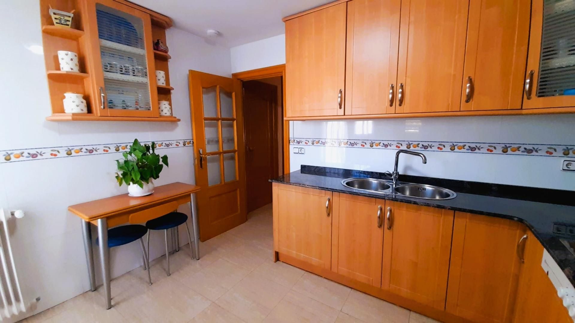Kitchen of Flat for sale in  Lleida Capital  with Heating
