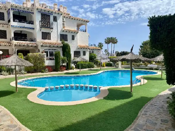 Wohnung mit Terrasse zum Verkauf in Orihuela Costa