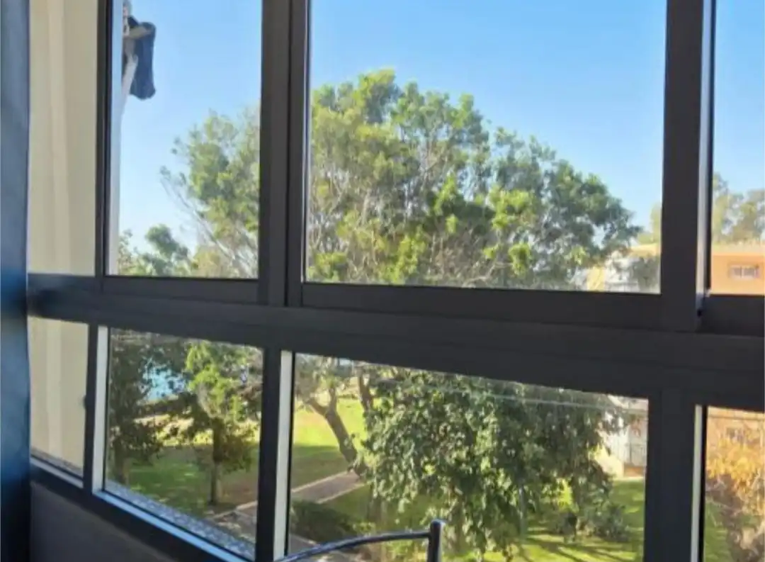 Vista exterior de Estudi en venda en Estepona amb Aire condicionat, Calefacció i Moblat