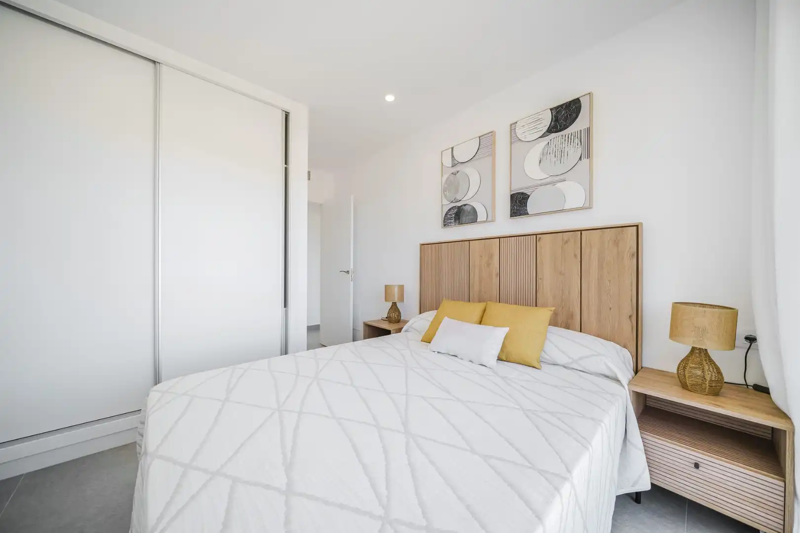 Dormitori de Apartament en venda en La Manga del Mar Menor amb Aire condicionat, Terrassa i Piscina