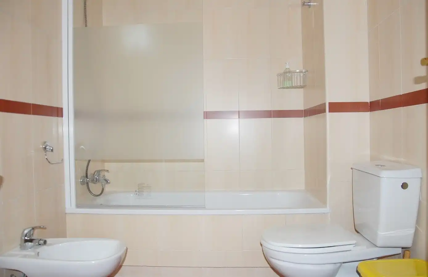 Flat for rent in Calle Matilde Cantós, Parque Nueva Granada
