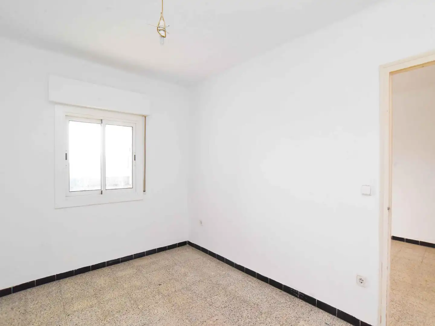 Schlafzimmer von Wohnung zum Verkauf in Figueres
