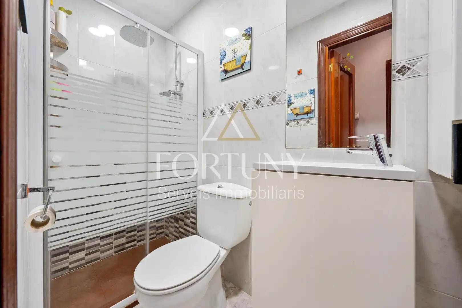 Baño de Casa o chalet en venta en Pira con Aire acondicionado, Calefacción y Jardín privado