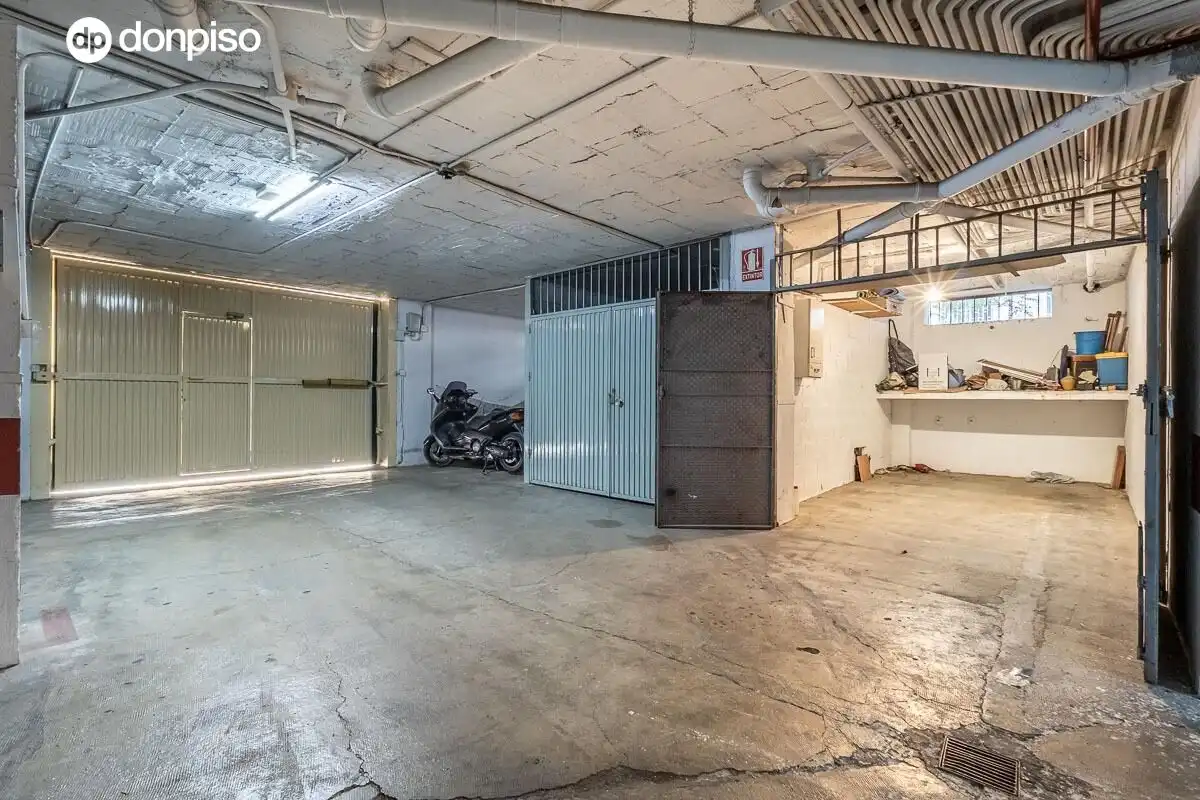 Flat for sale in Granada  with Air Conditioner and Heating
