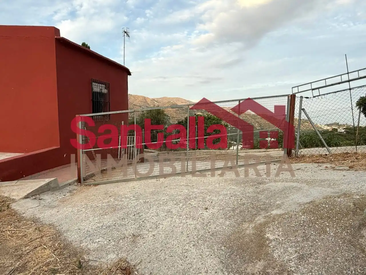 Country homes for sale in Almuñécar  with Private garden, Terrace and Furnished