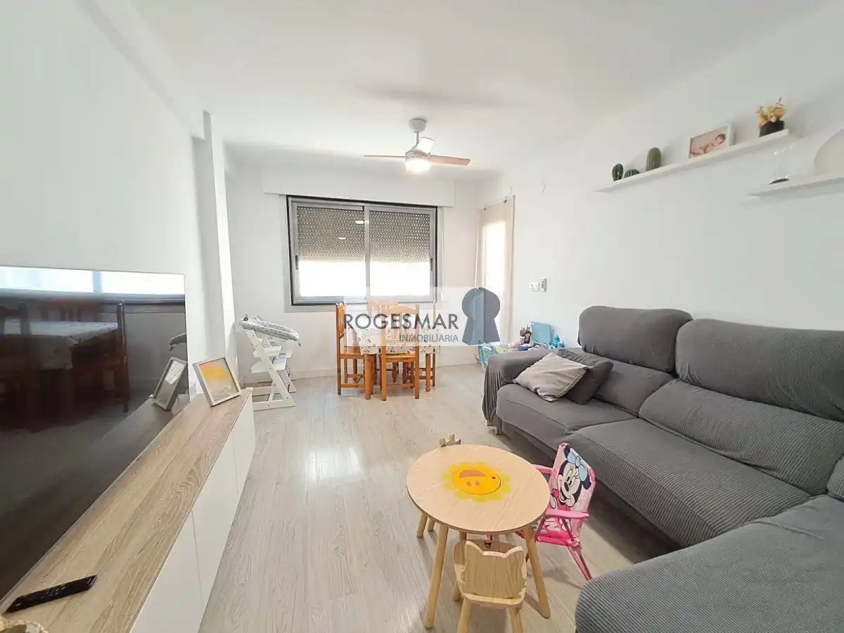 Sala d'estar de Pis en venda en Benicasim / Benicàssim amb Aire condicionat i Terrassa