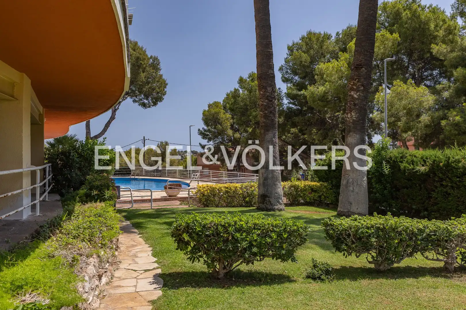 Jardí de Pis en venda en Castelldefels amb Calefacció, Jardí privat i Terrassa