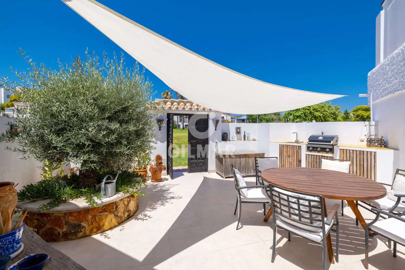 Terrassa de Casa adosada en venda en Estepona amb Jardí privat