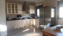 Kitchen of House or chalet for sale in Chiclana de la Frontera