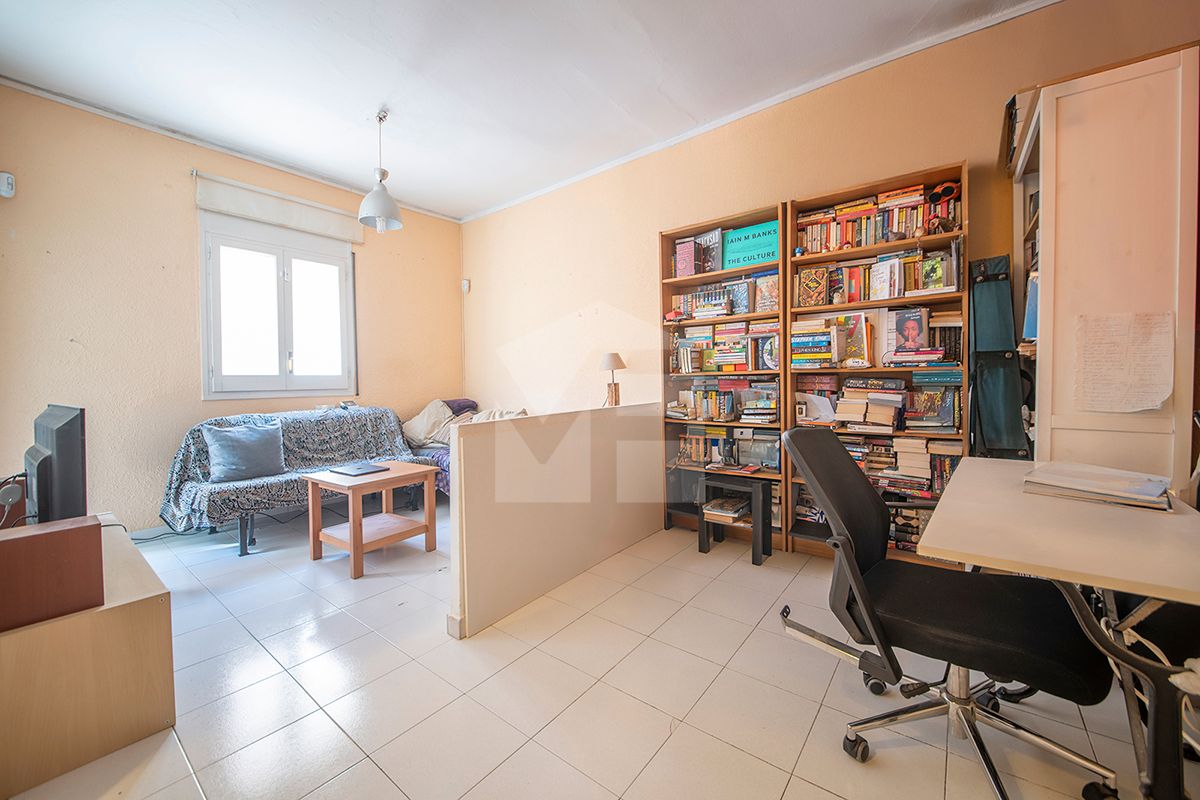 Sala d'estar de Pis en venda en  Barcelona Capital amb Balcó