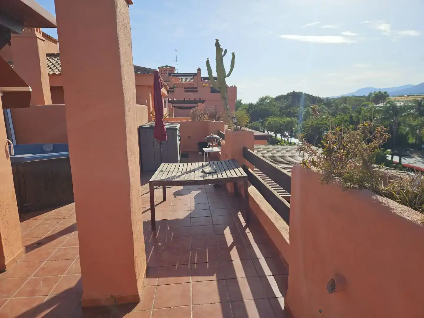 Terrassa de Pis en venda en Estepona amb Aire condicionat, Calefacció i Jardí privat