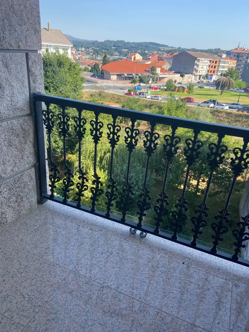 Mixed residential for sale in Lalín, imagen 34