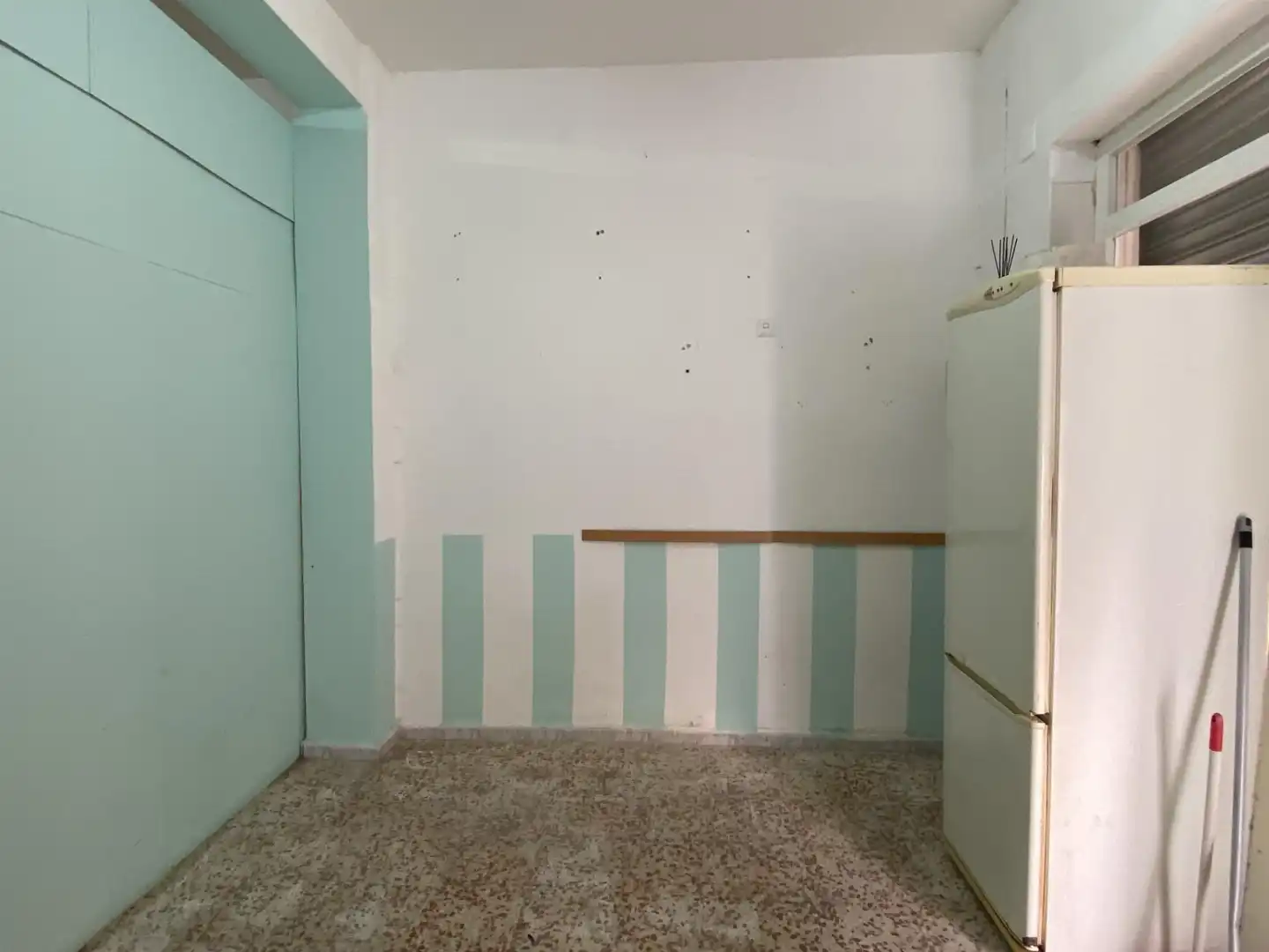 Local comercial en venda a Pasaje Escritor Pérez de Rivas, imagen 4