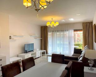 Living room of Apartment to rent in Estepona  with Air Conditioner, Terrace and Furnished