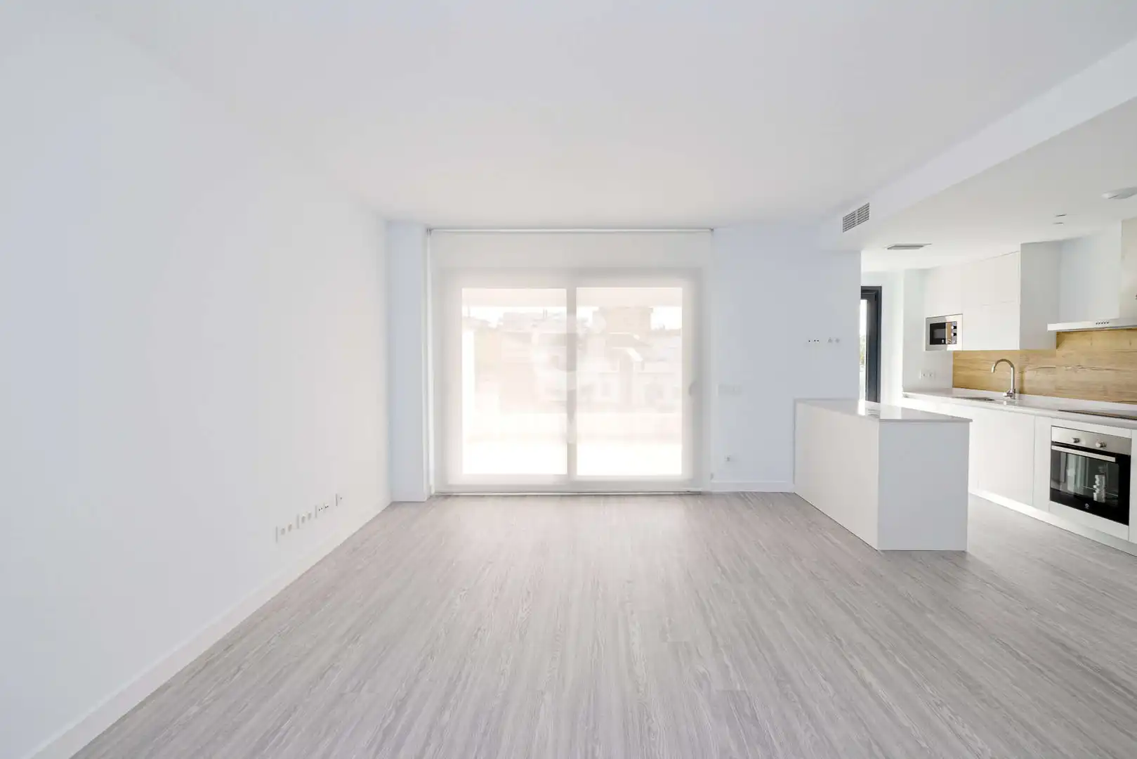 Sala d'estar de Apartament en venda en Estepona amb Calefacció, Traster i Piscina