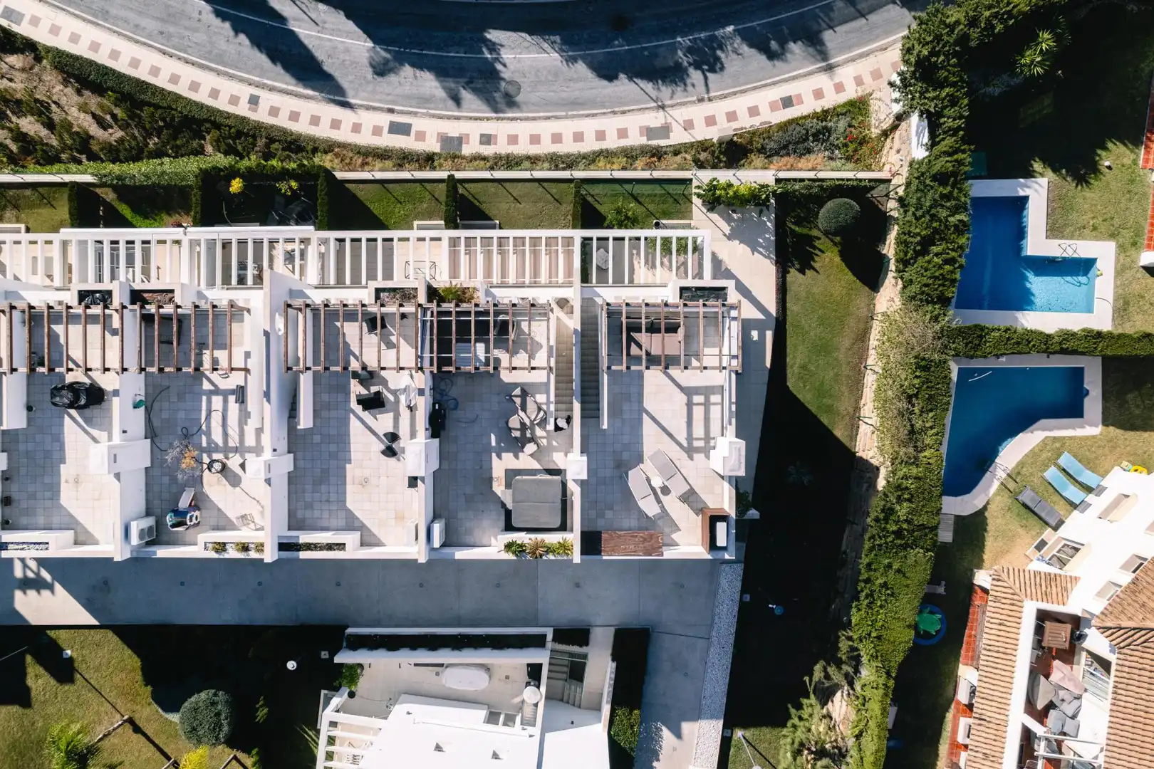 Außenansicht von Einfamilien-Reihenhaus zur Miete in Mijas mit Klimaanlage, Terrasse und Schwimmbad