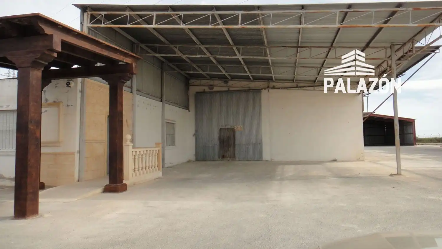Nau industrial en venda a Crevillent