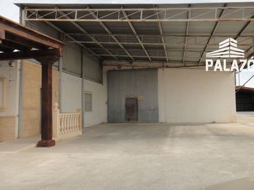 Nave industrial en venta en Crevillent