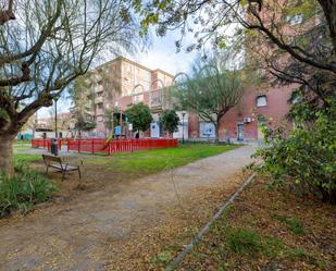 Vista exterior de Pis en venda en  Granada Capital amb Aire condicionat, Calefacció i Jardí privat